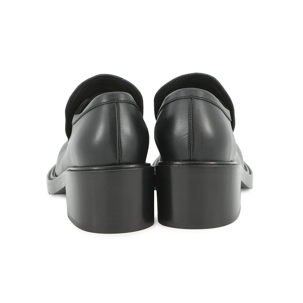 Chanel Loafers CC Logo Leather 37.5 Shoes Black — view 3