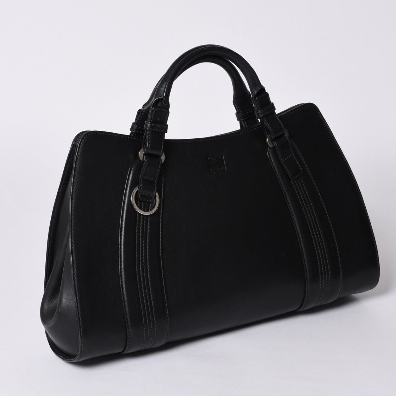 Loewe Camoscio Anagram Logo Leather Tote Bag — view 3
