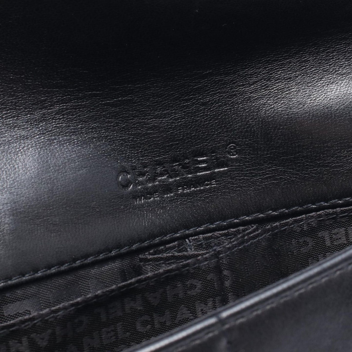 Chanel Shoulder Bag Choco Bar Black Lambskin Chain — view 4