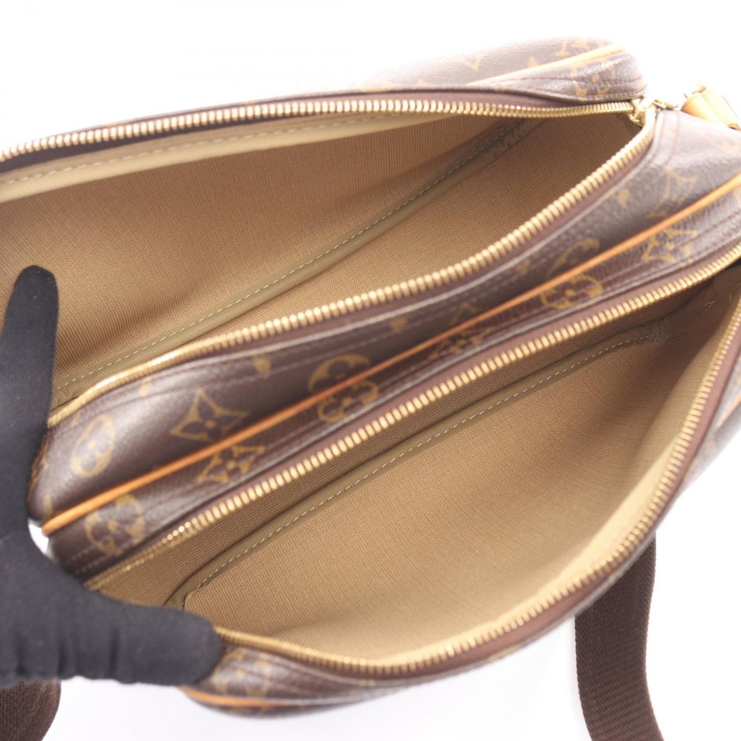 Louis Vuitton Shoulder Bag Reporter PM Canvas Leather — view 3