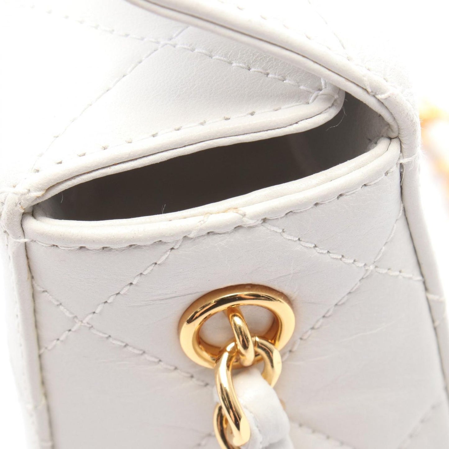 Chanel Handbag Quilted White Lambskin Chain Bag — view 6