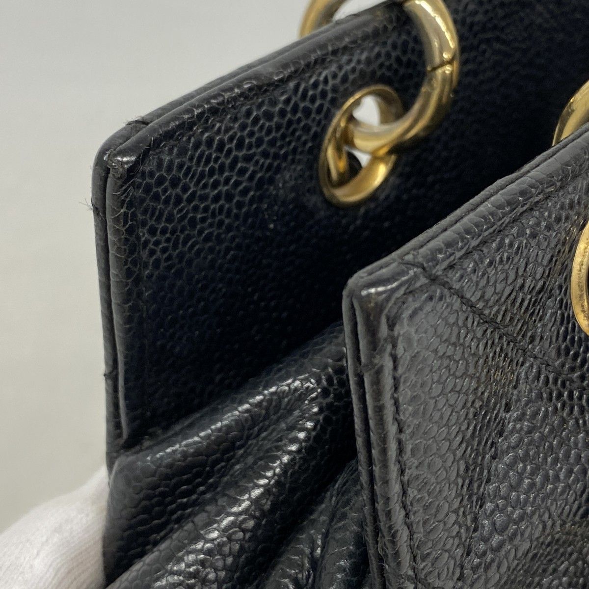 Chanel Shoulder Bag Quilted Caviar Leather Black Gold — view 7