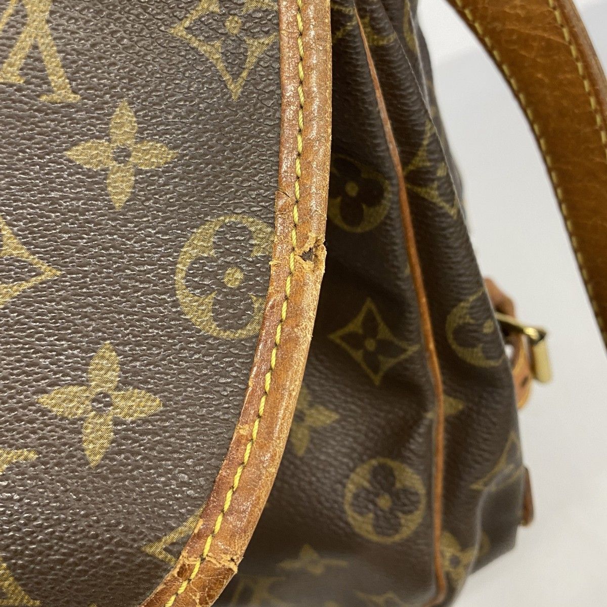 Louis Vuitton Shoulder Bag Monogram Saumur 35 Brown — view 8