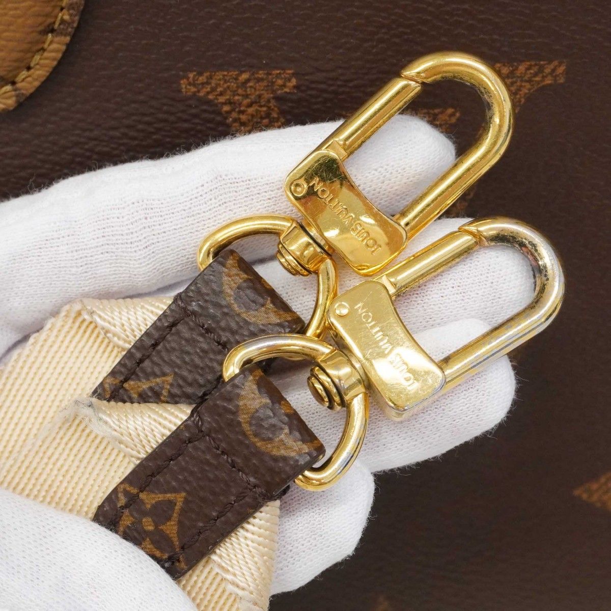 Louis Vuitton Handbag Monogram Giant Reverse On The Go PM Brown 2-Way Bag — view 9