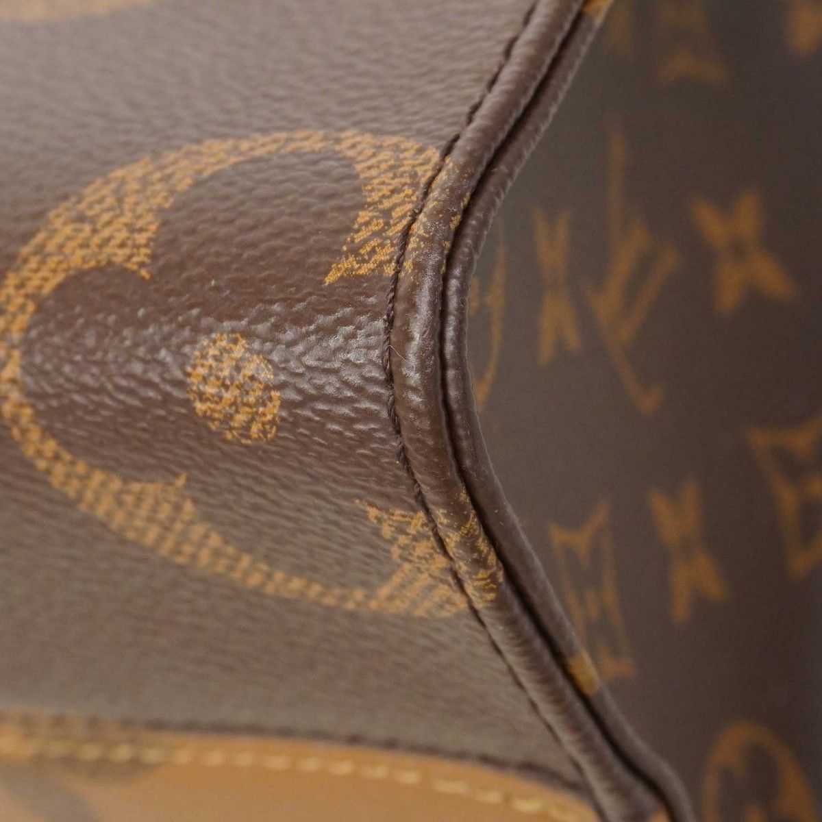 Louis Vuitton Handbag Monogram Giant Reverse On The Go PM Brown 2-Way Bag — view 8