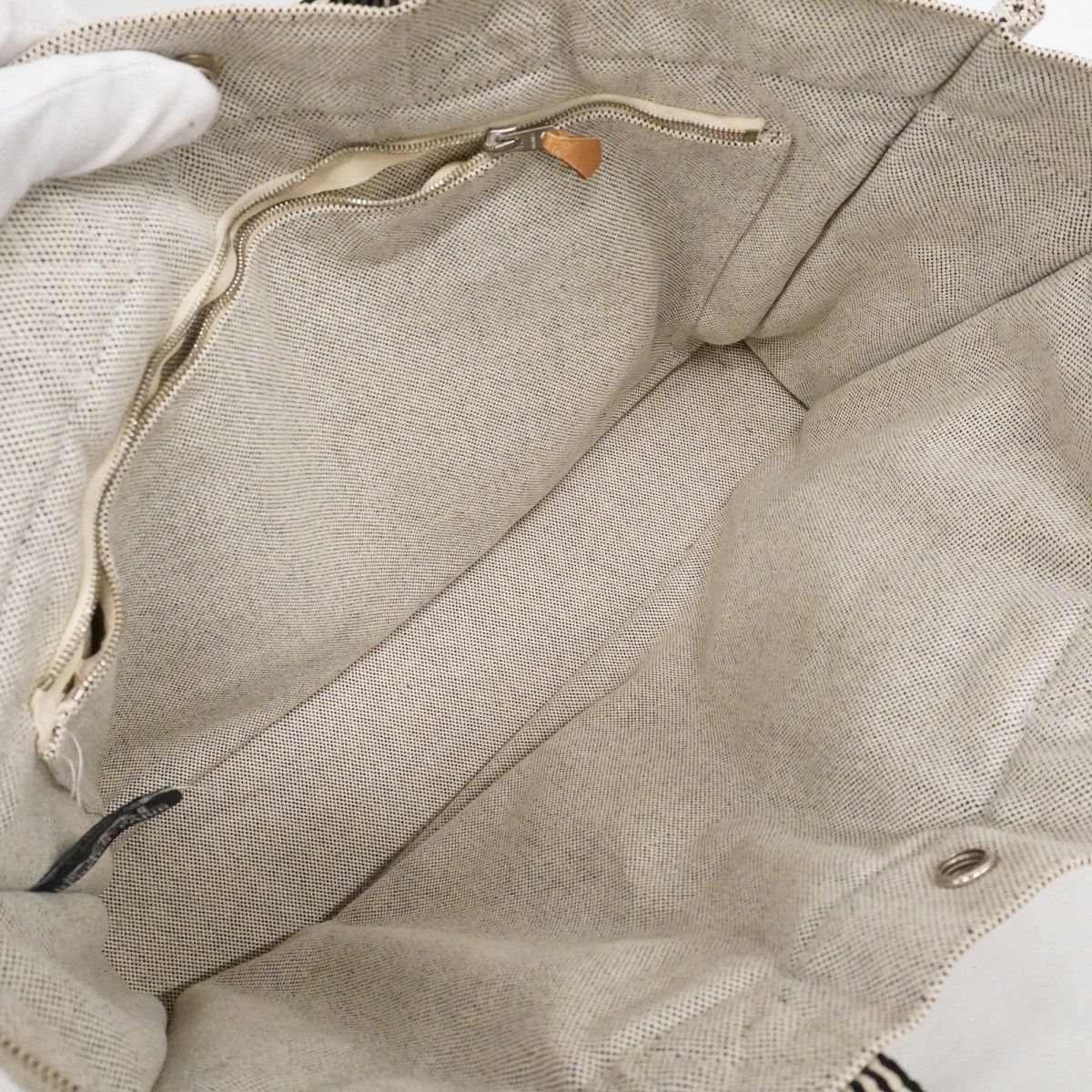 Hermes Tote New Fourre Tout MM Canvas Gray Silver — view 4