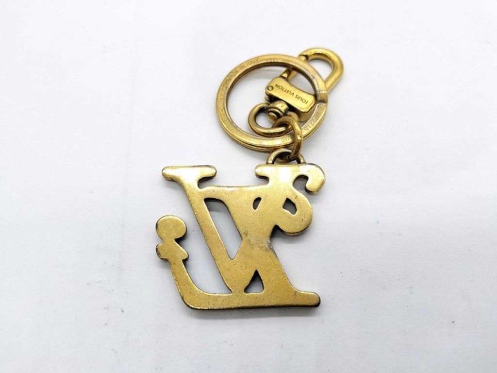 Louis Vuitton Key Holder Porte Cles Square LV Gold Metal Bag Charm Logo — view 4