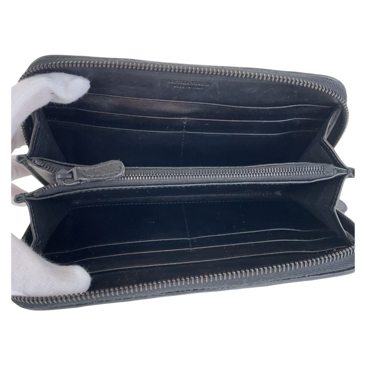 Bottega Veneta Black Leather Wallet — view 5