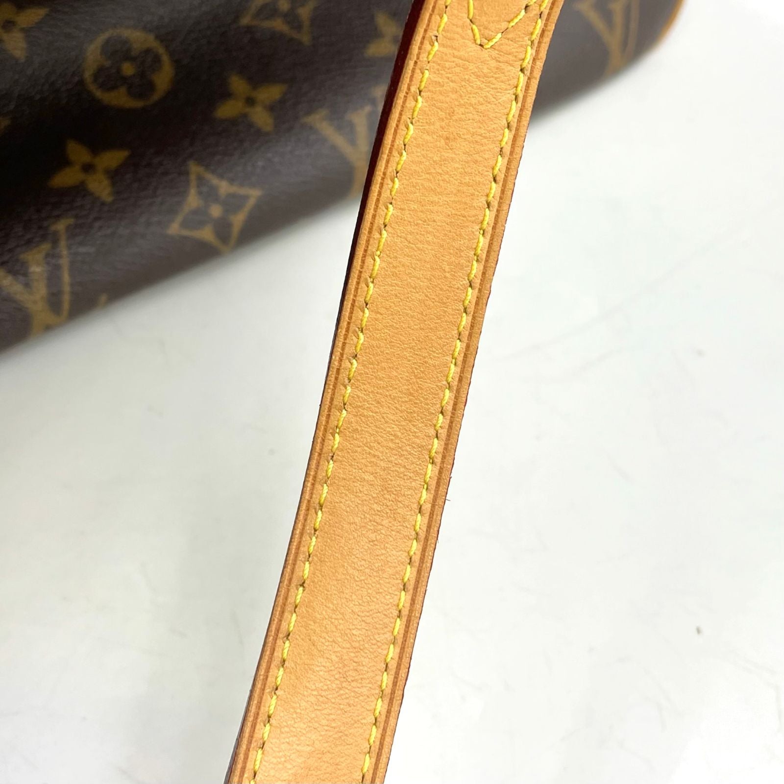 Louis Vuitton Batignolles Oriental Monogram Leather Brown Tote Gold — view 5