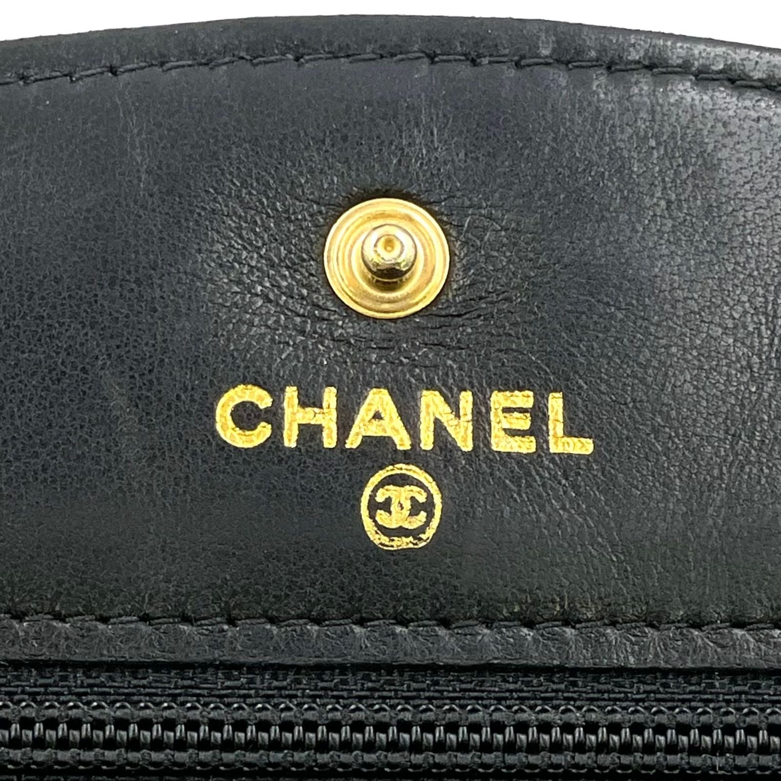 Chanel CC Logo Wallet Caviar Leather Black Chain Shoulder Bag Gold — view 4