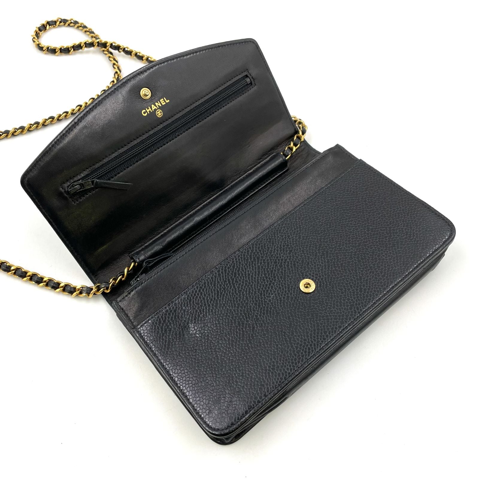 Chanel CC Logo Wallet Caviar Leather Black Chain Shoulder Bag Gold — view 5