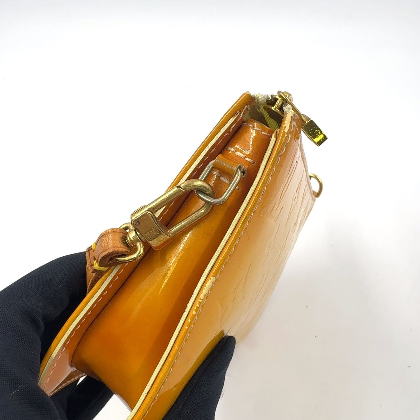 Louis Vuitton Lexington Monogram Vernis Enamel Leather Yellow Handbag Gold — view 8