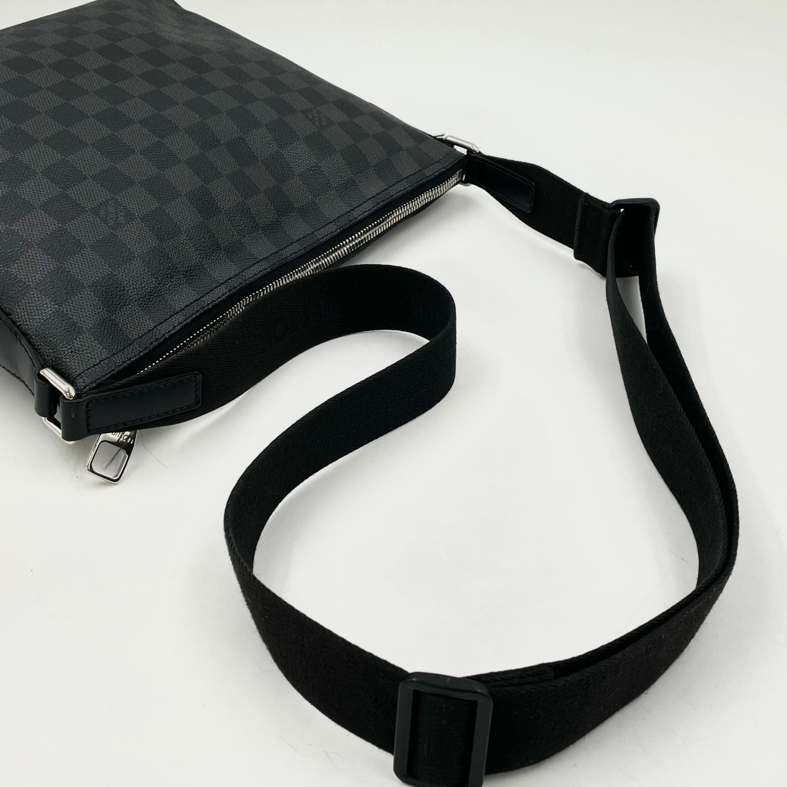 Louis Vuitton Mick PM Damier Graphite Leather Black Shoulder Bag Silver — view 5