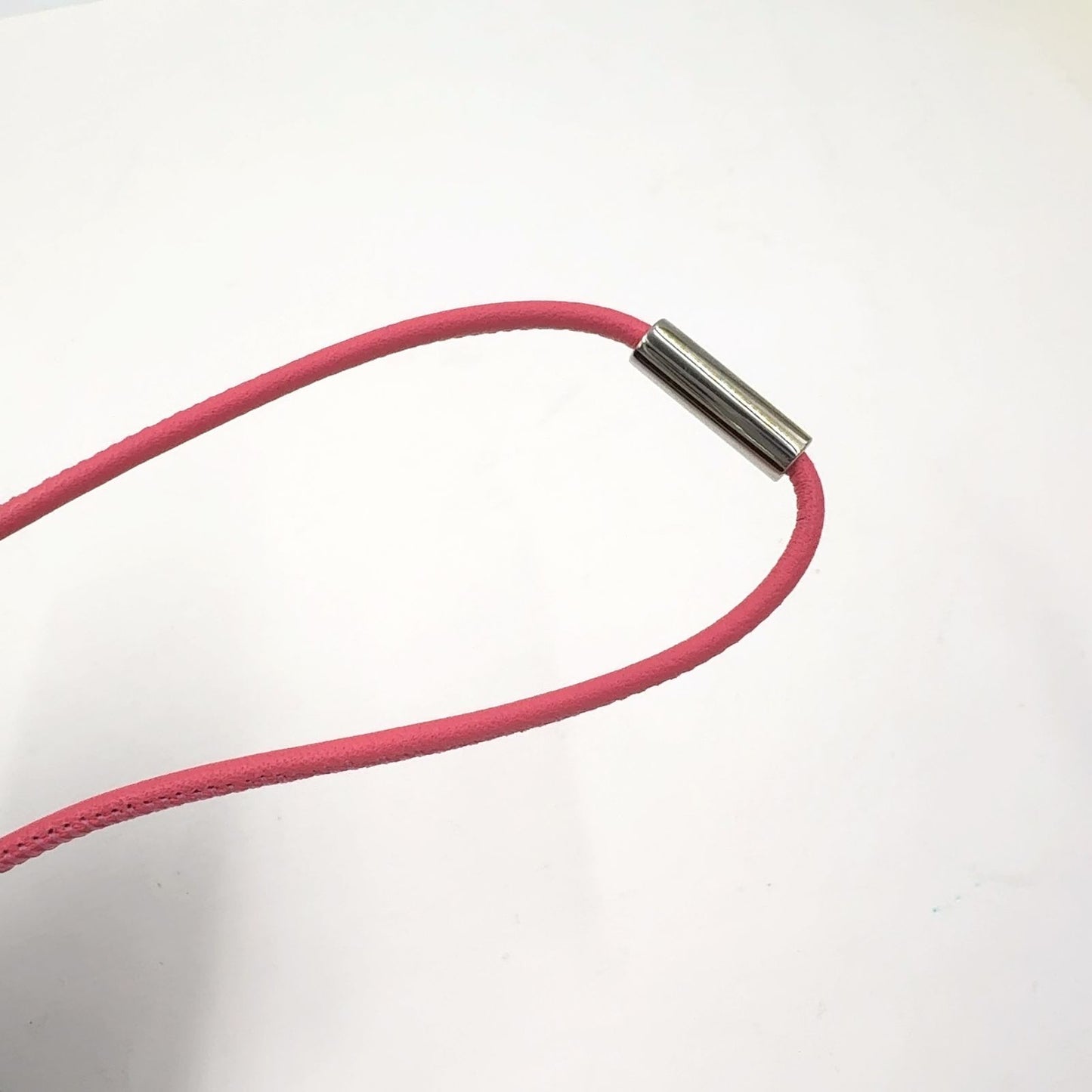 Hermes Buffalo Horn Equip Plastic Pink Black Necklace Silver — view 6