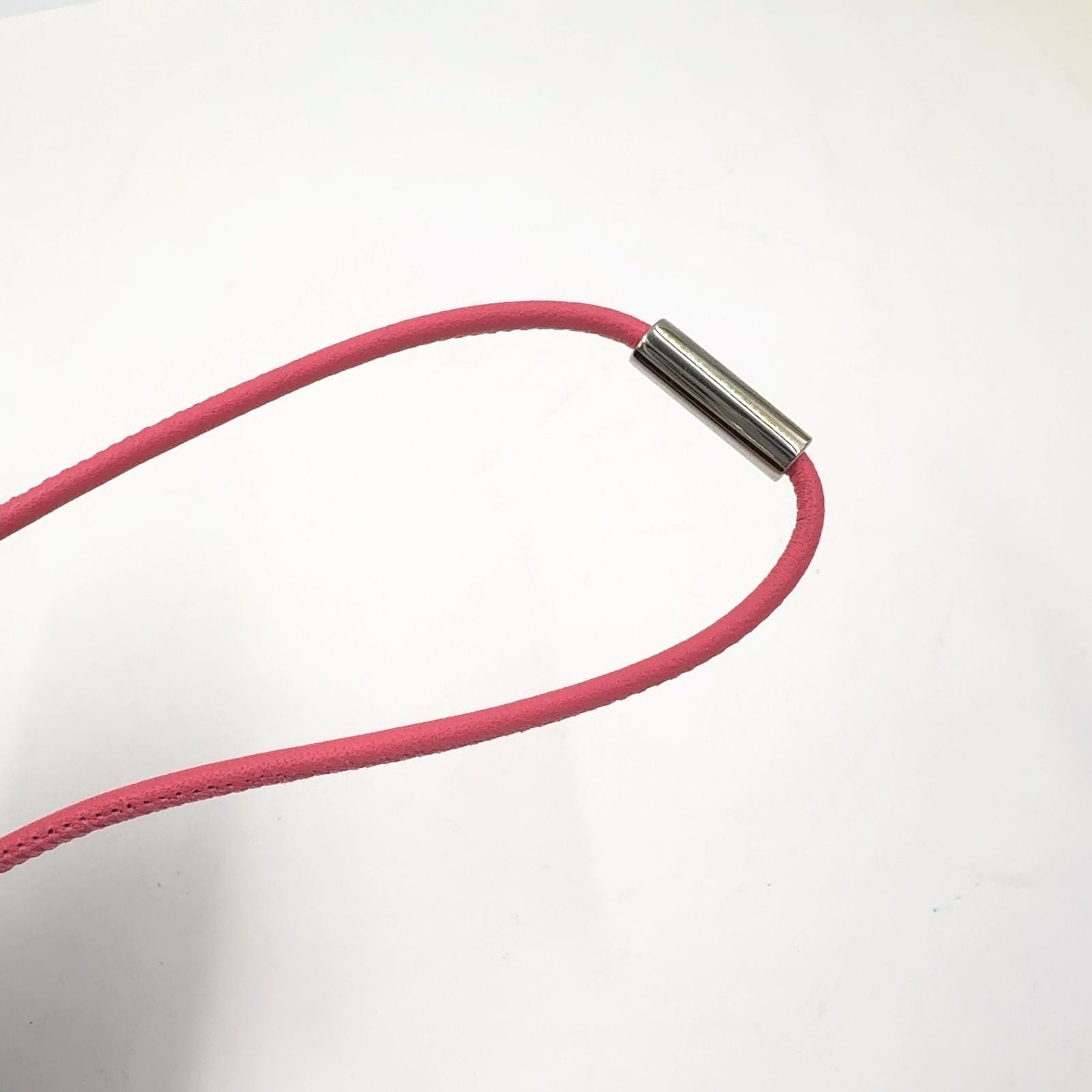 Hermes Buffalo Horn Equip Plastic Pink Black Necklace Silver — view 6