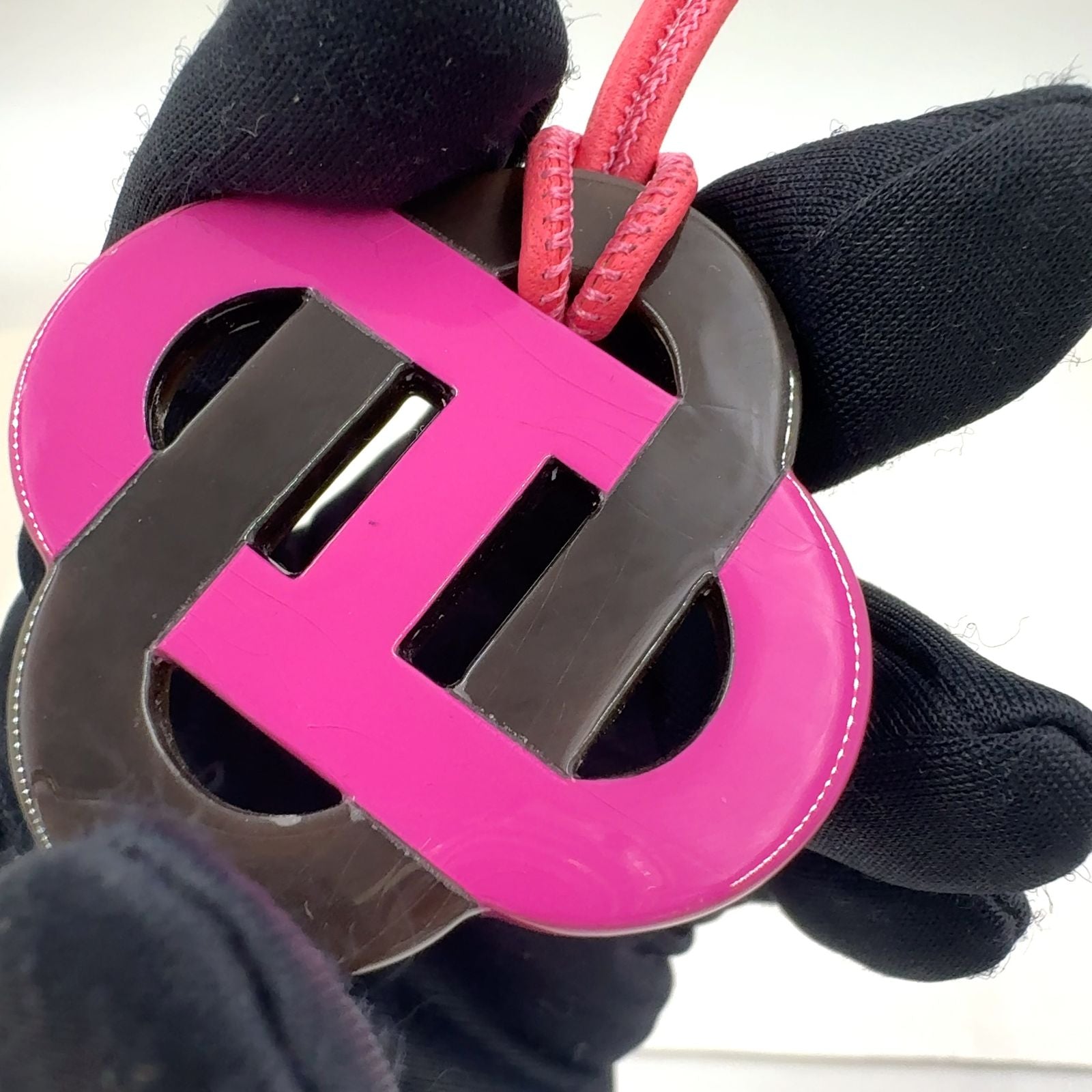Hermes Buffalo Horn Equip Plastic Pink Black Necklace Silver — view 4