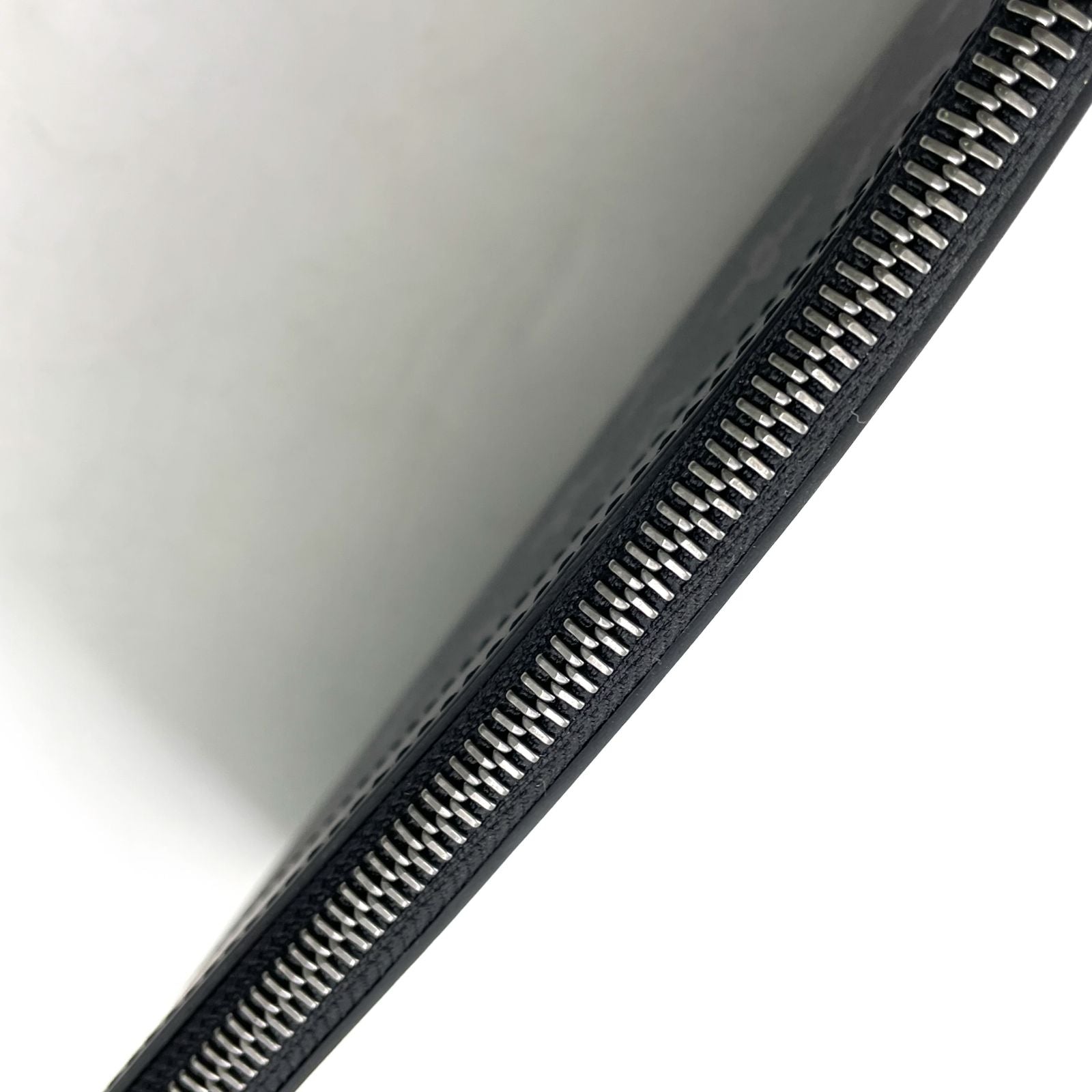 Louis Vuitton Pochette Discovery Monogram Eclipse Leather Black Clutch Silver — view 9