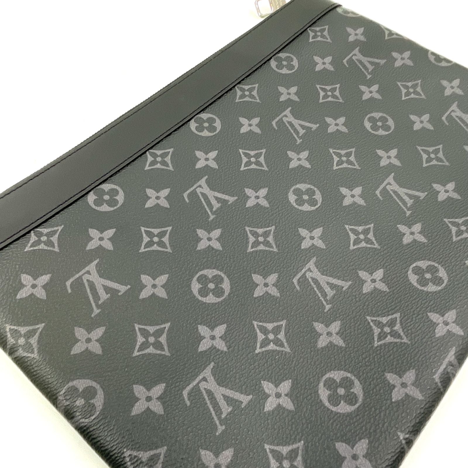 Louis Vuitton Pochette Discovery Monogram Eclipse Leather Black Clutch Silver — view 5