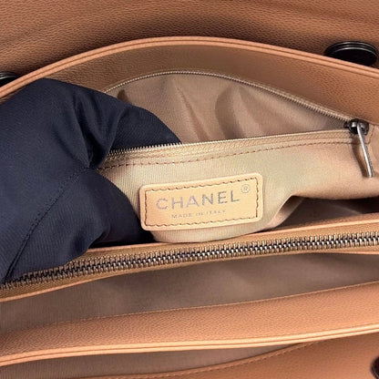 Chanel Quilted Logo Charm Caviar Leather Pink Chain Tote Silver — view 4