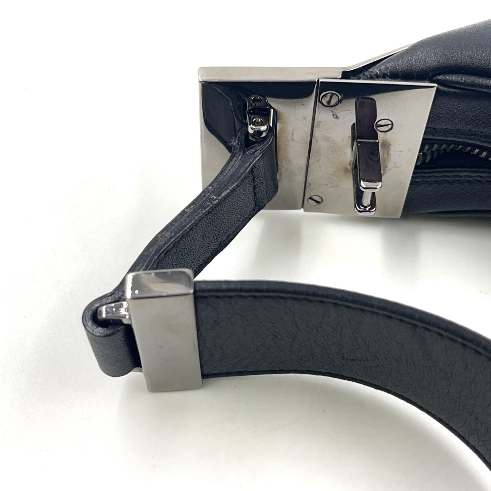 Gucci Logo Silver Leather Black Shoulder Bag — view 7
