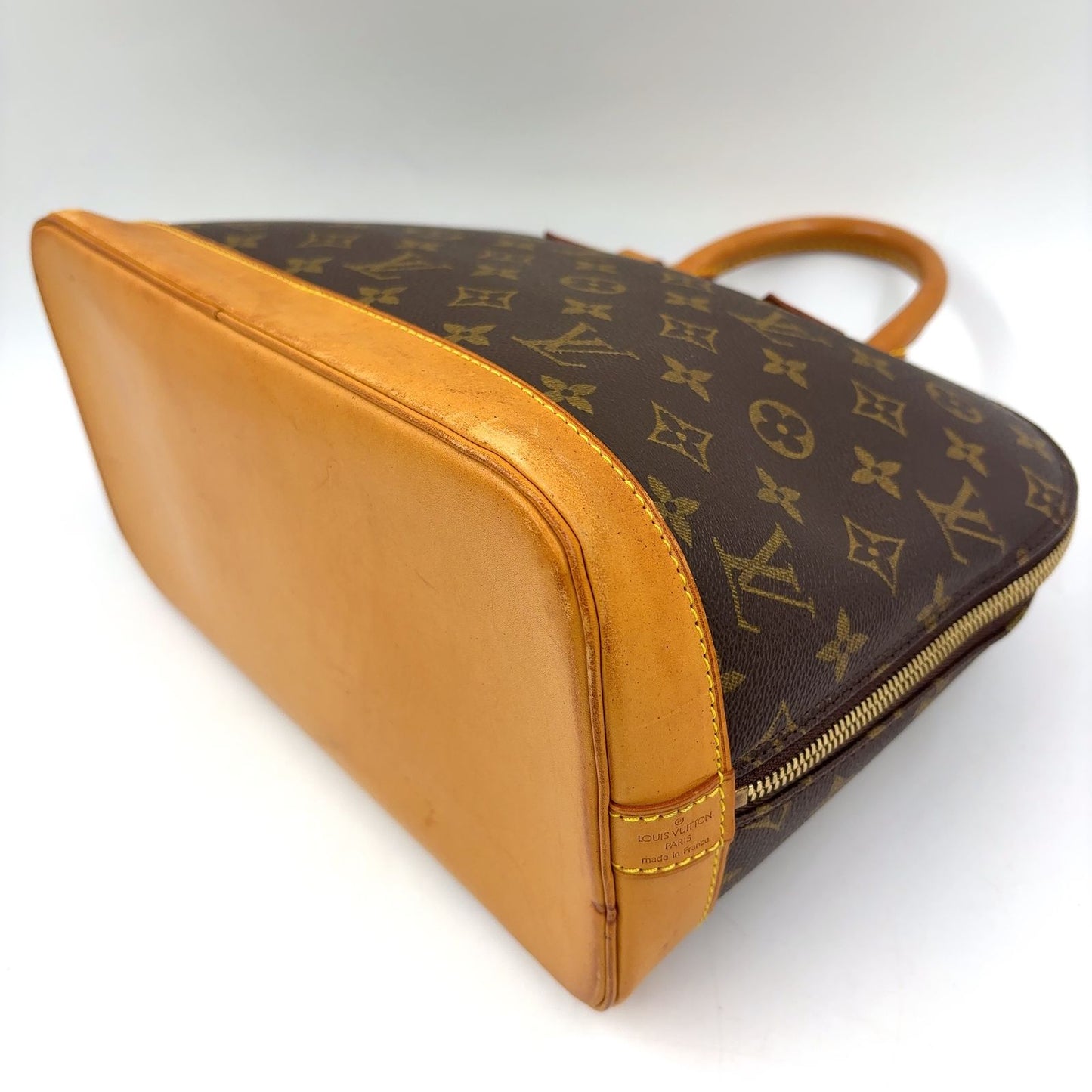Louis Vuitton Alma PM Monogram Leather Brown Light Handbag Gold — view 7