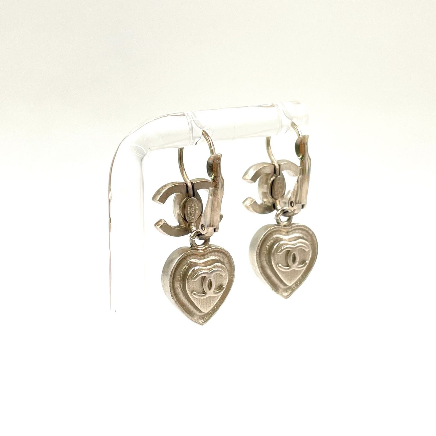 Chanel CC Logo Heart Metal Line Stone Silver Earrings — view 3