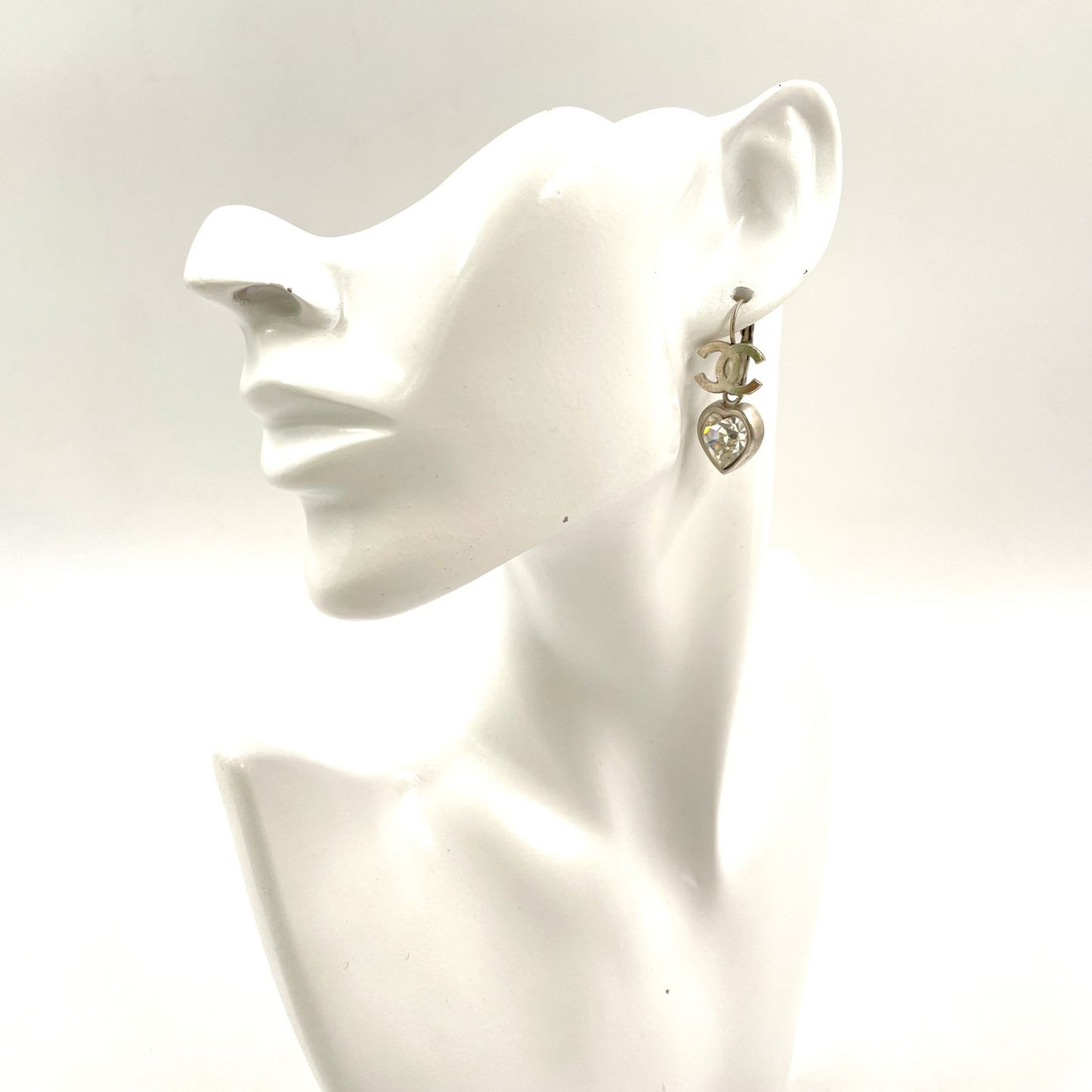 Chanel CC Logo Heart Metal Line Stone Silver Earrings — view 8