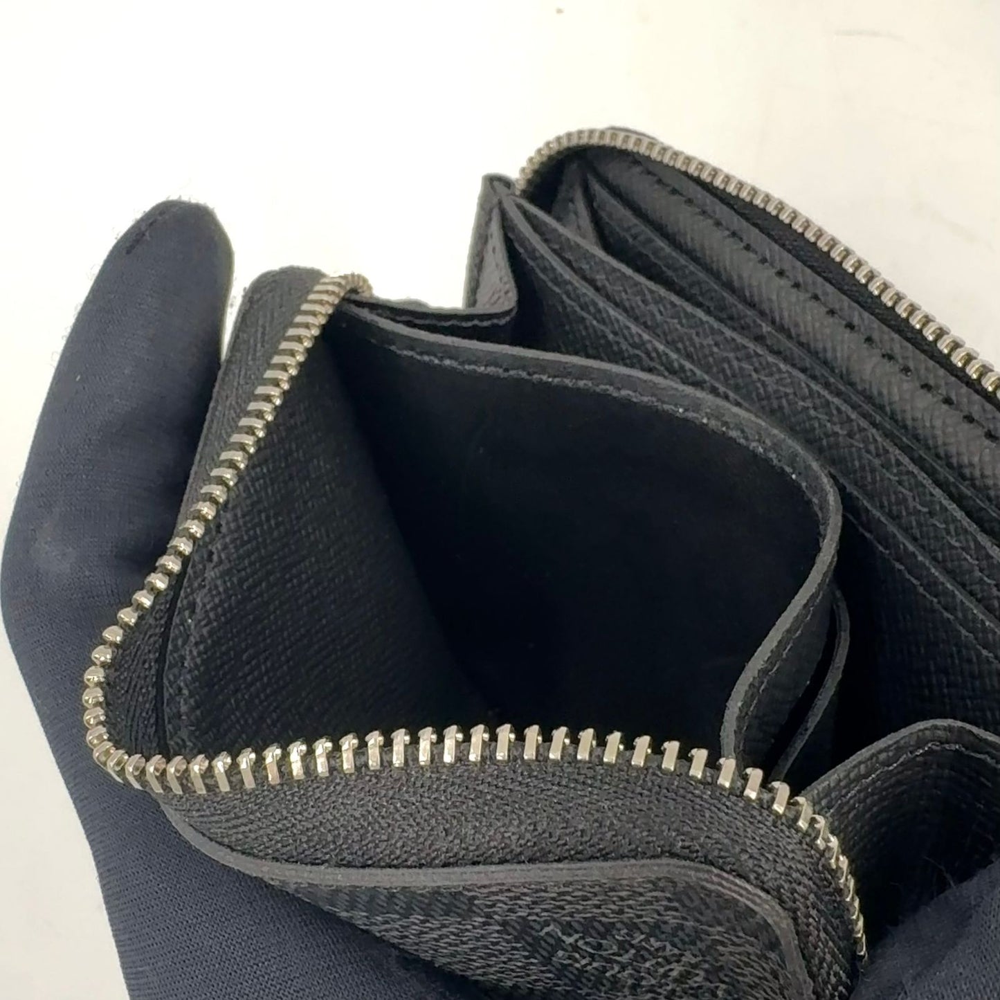 Louis Vuitton Zippy Coin Purse Damier Graphite Black Case Silver — view 7