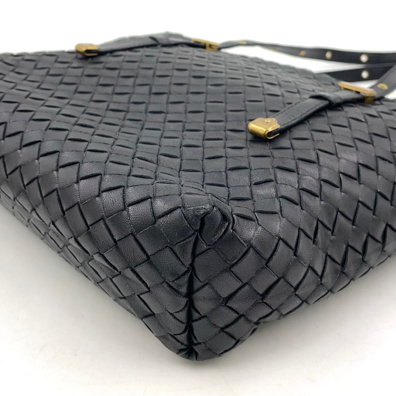 Bottega Veneta Intrecciato Leather Black Tote Gold — view 8