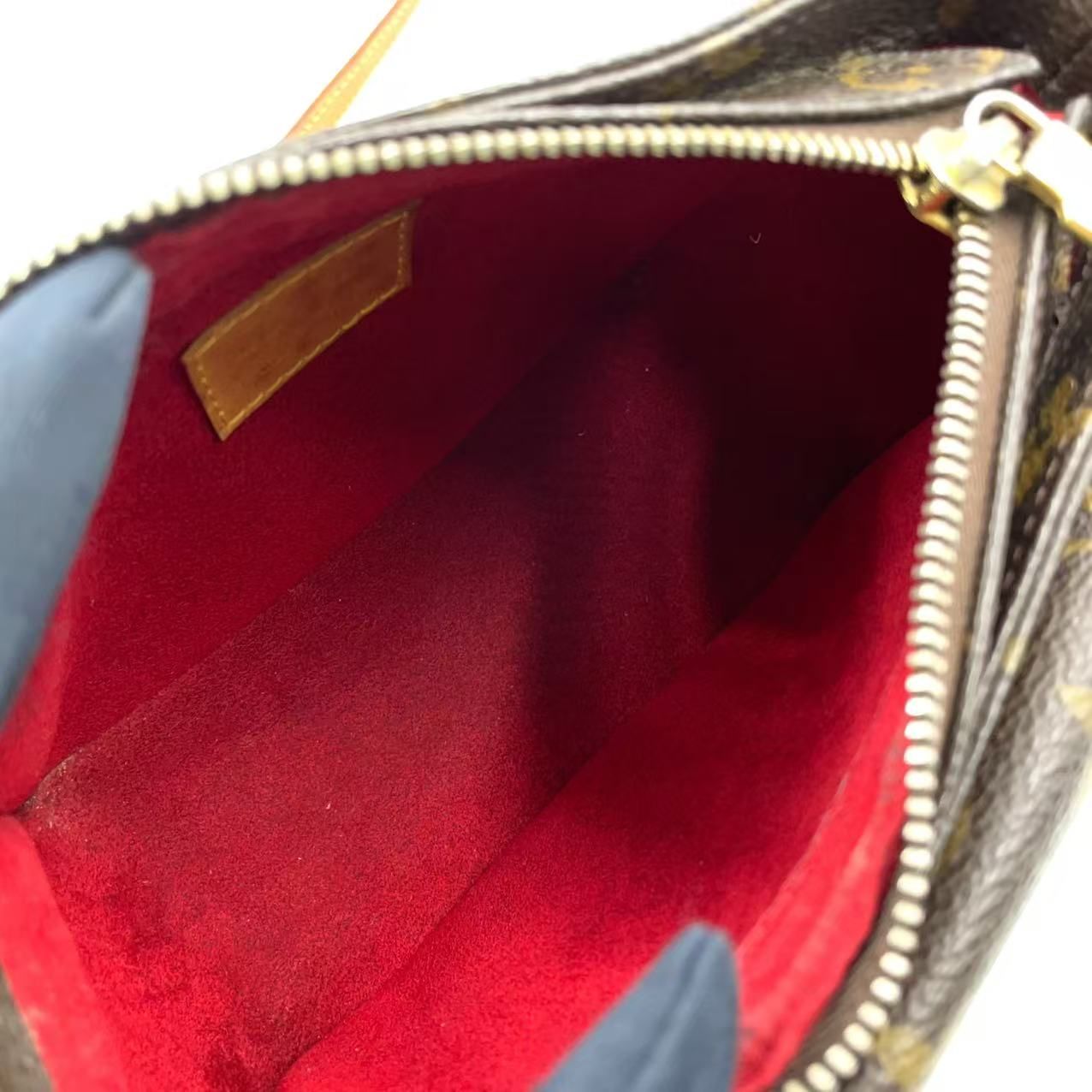 Louis Vuitton PM Monogram Leather Brown Shoulder Bag Gold — view 3