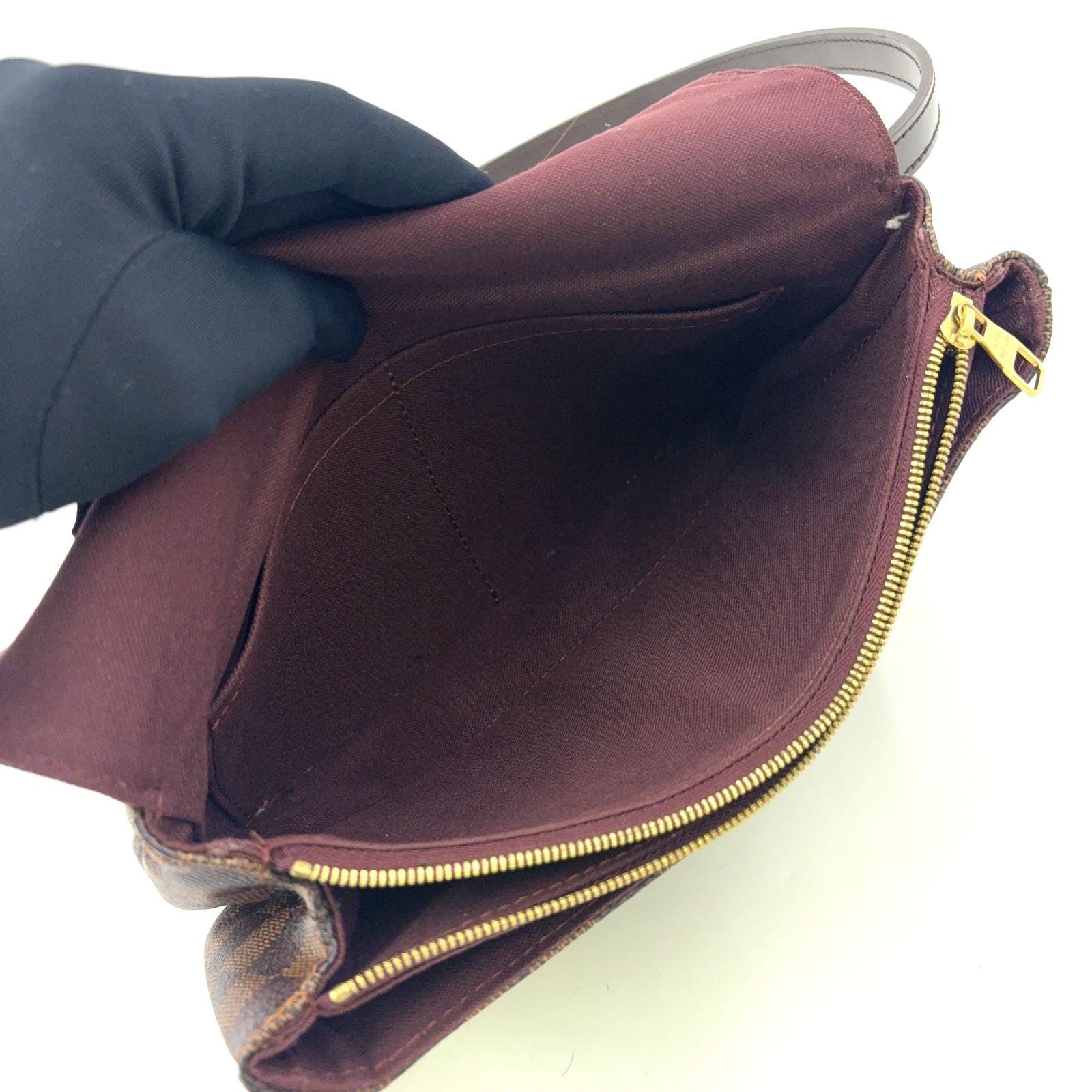 Louis Vuitton Hoxton PM Damier Ebene Leather Brown Shoulder Bag Gold — view 5