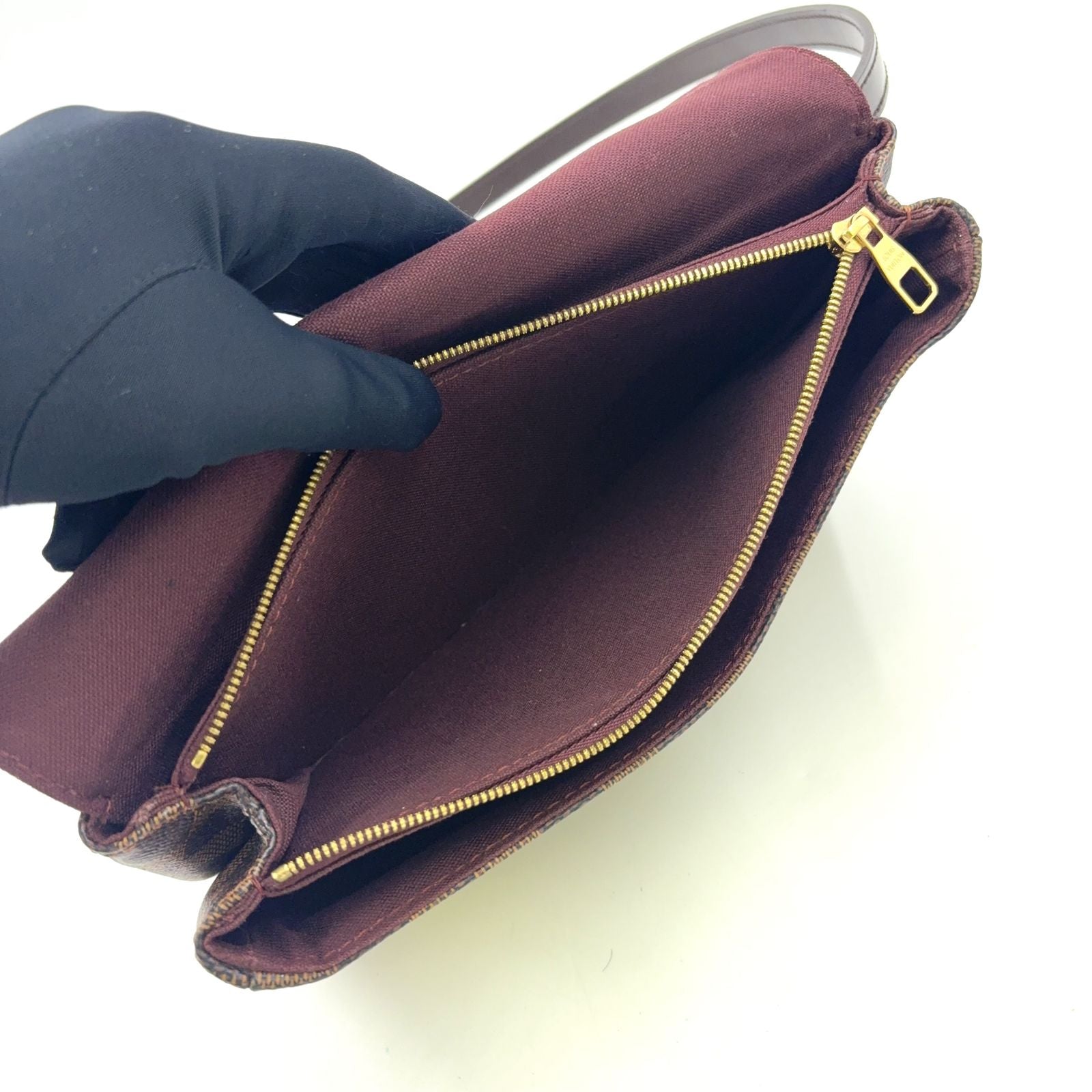Louis Vuitton Hoxton PM Damier Ebene Leather Brown Shoulder Bag Gold — view 4
