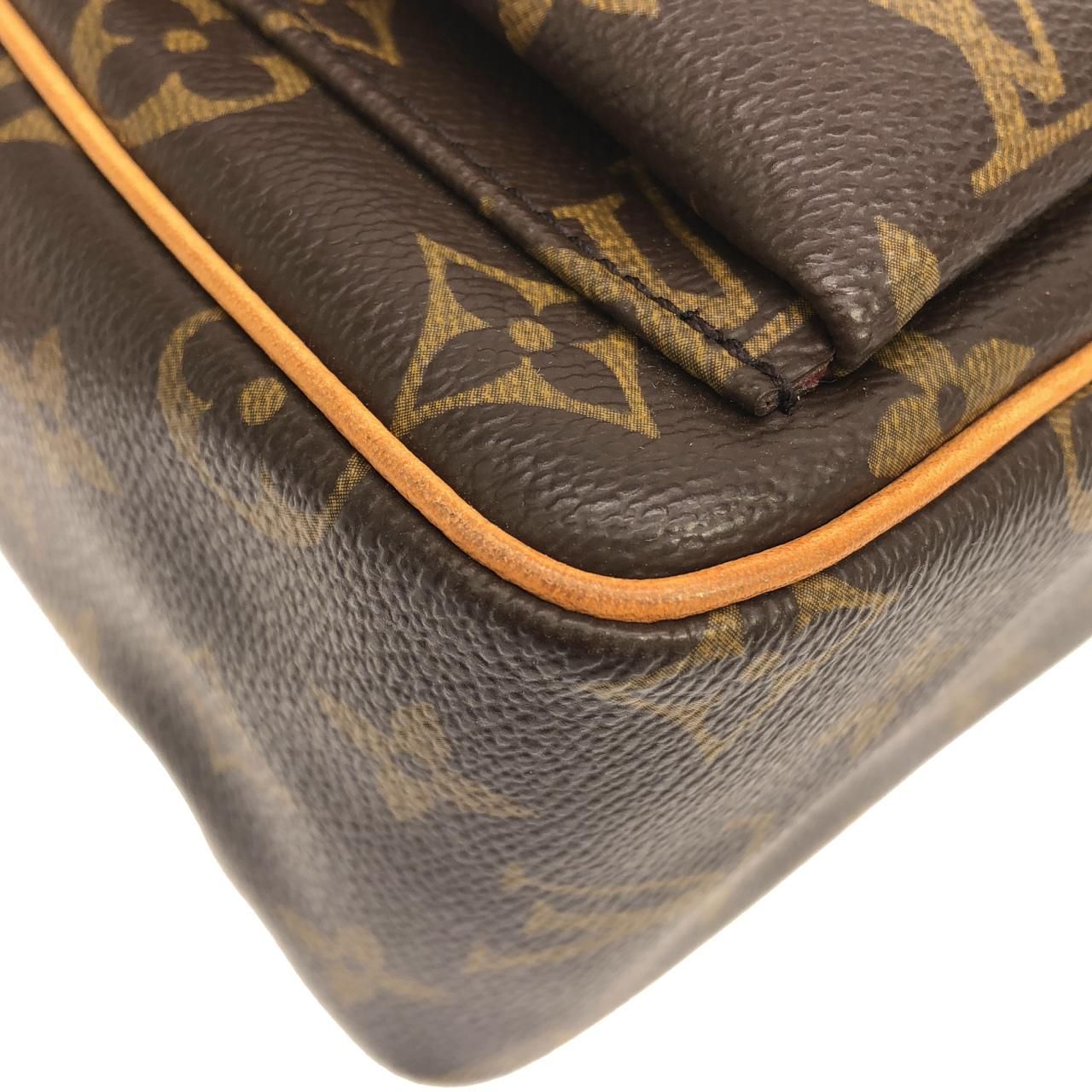 Louis Vuitton Monogram Viva-Cite PM Shoulder Bag — view 3