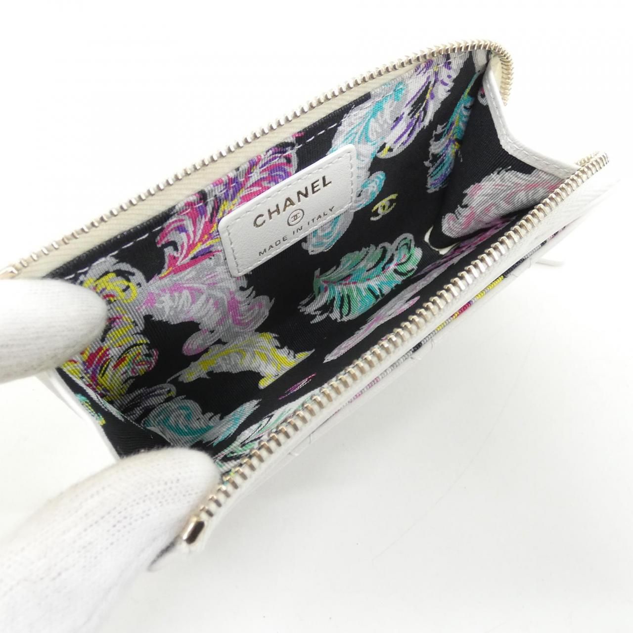 Chanel Card Case Card Holders White — view 7
