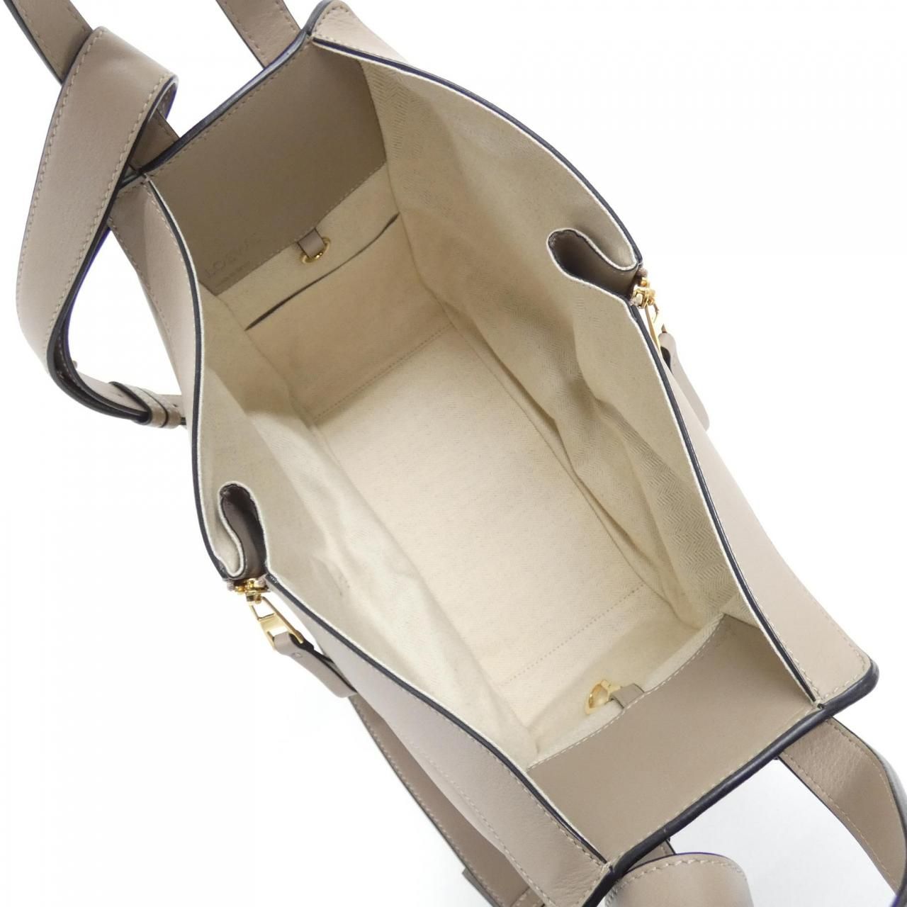 Loewe Hammock Small 387 30 Shoulder Bag — view 8