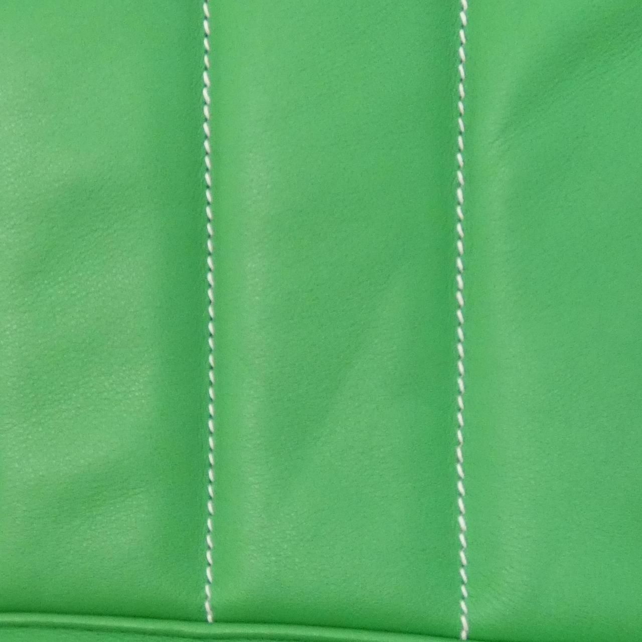 Hermes Bae Roulis Nnu 28 cm Shoulder Bag — view 4