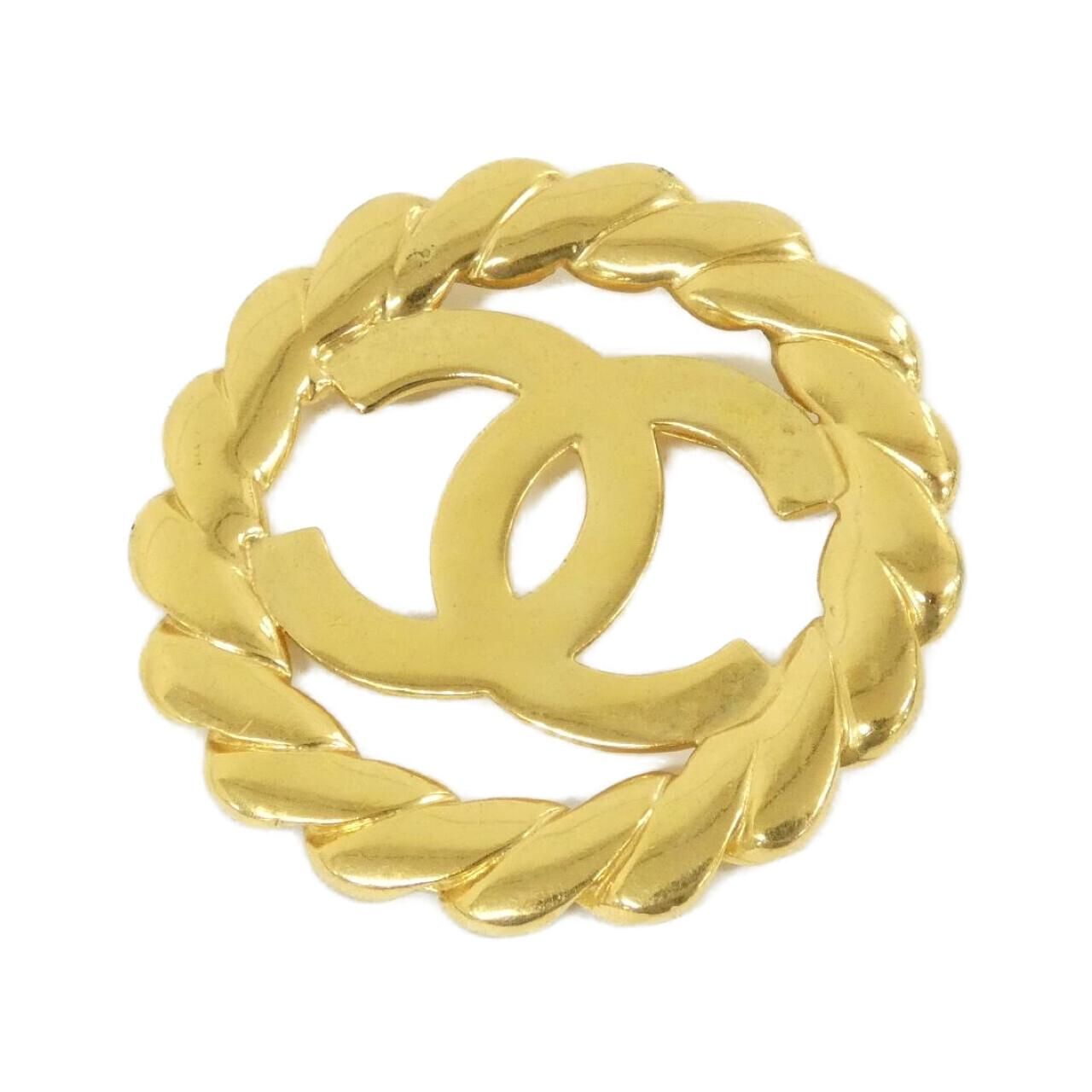 Chanel Vintage Brooch Gold