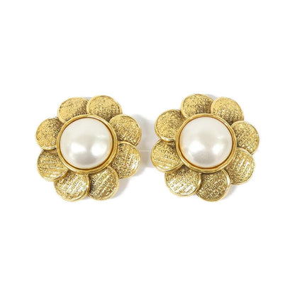 Chanel Vintage Earrings Gold