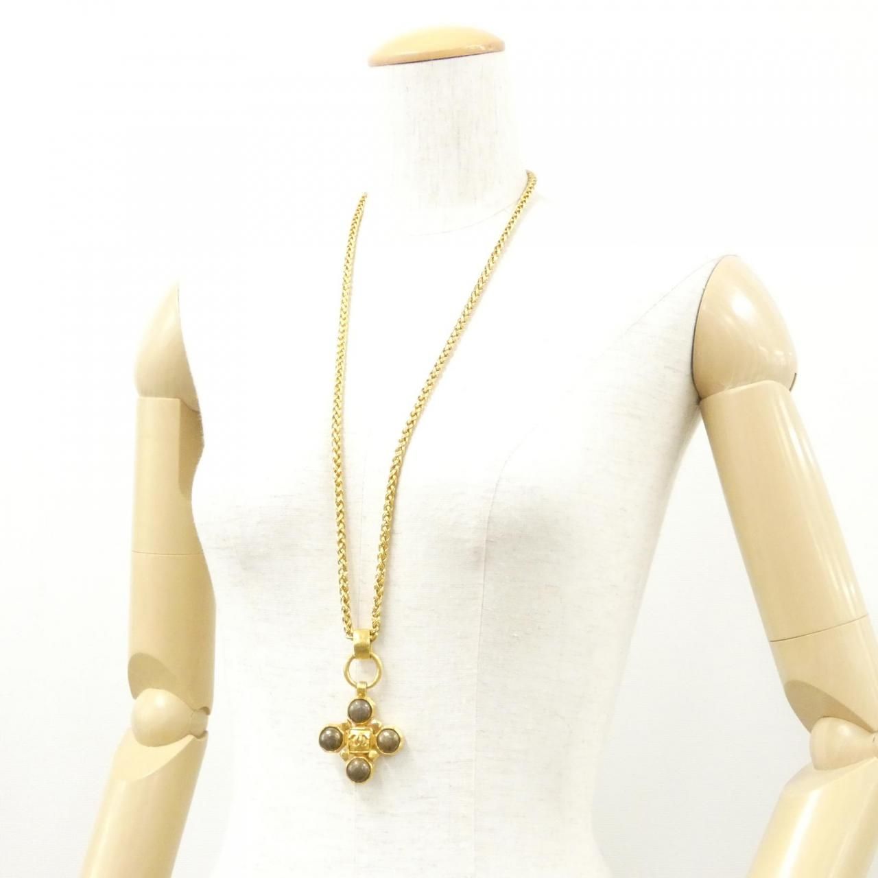 Chanel Vintage Necklace Gold — view 5