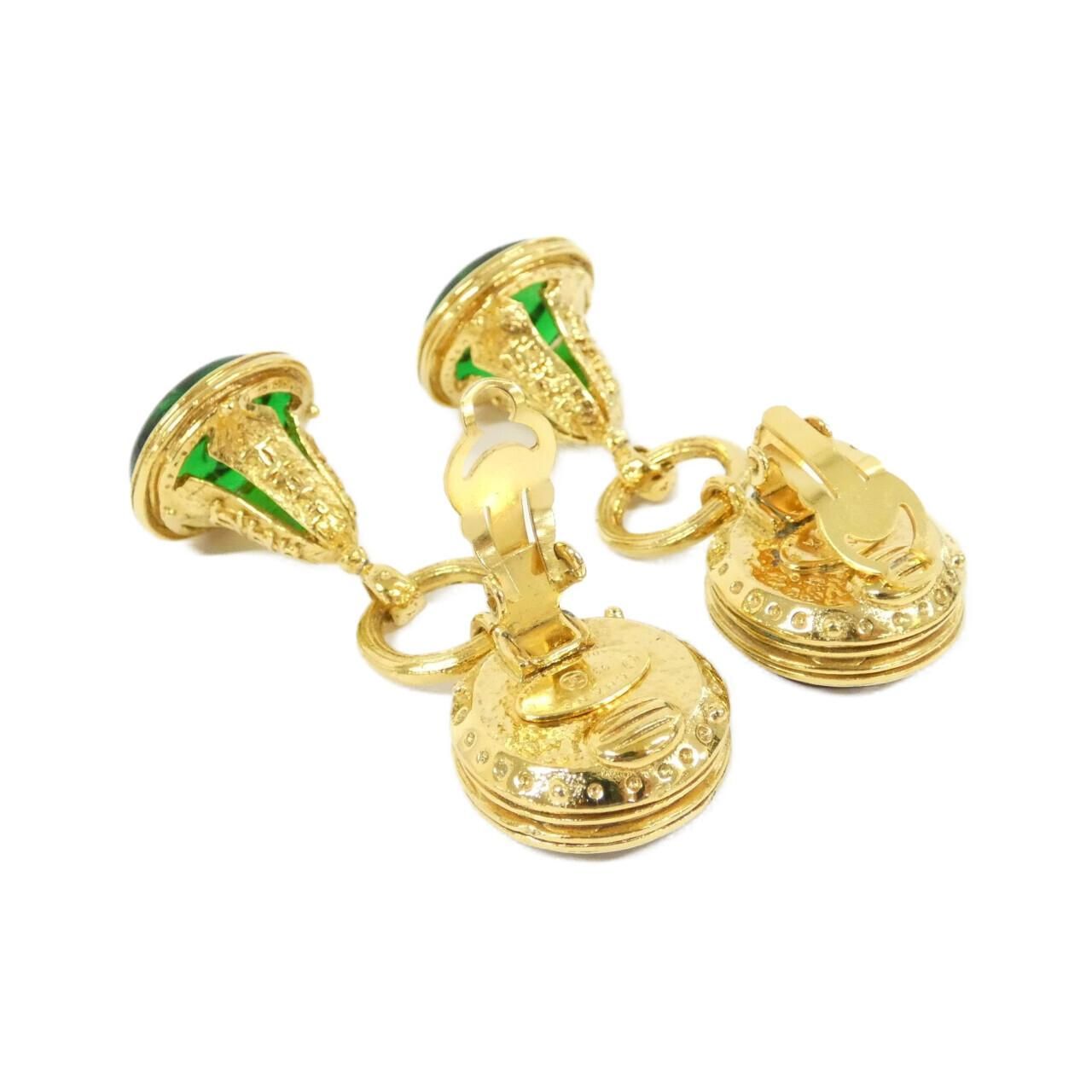 Chanel Vintage Earrings Gold — view 4