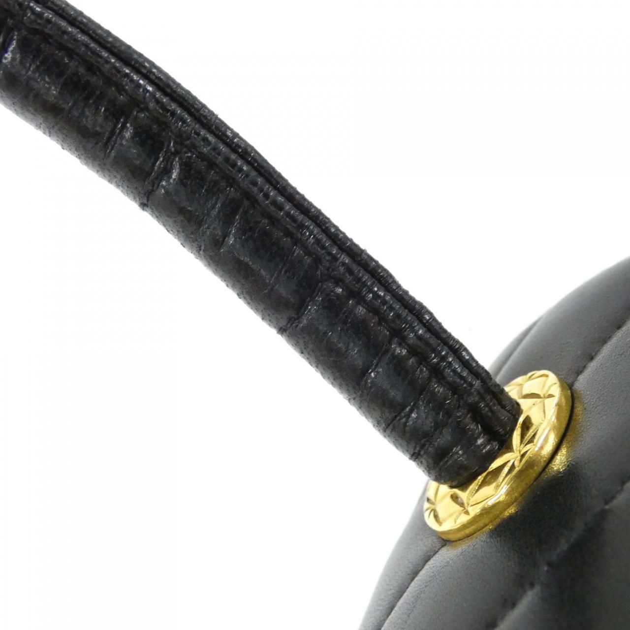 Chanel Vintage Bag Handbag Black — view 8