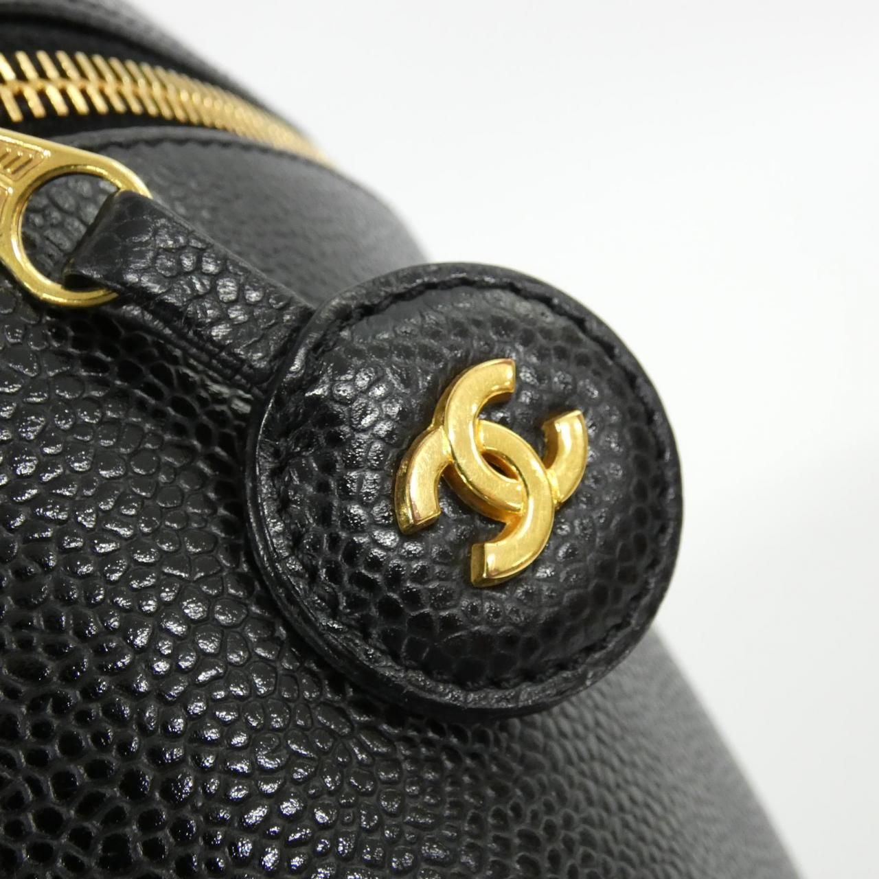 Chanel Vintage Bag Handbag Black — view 6