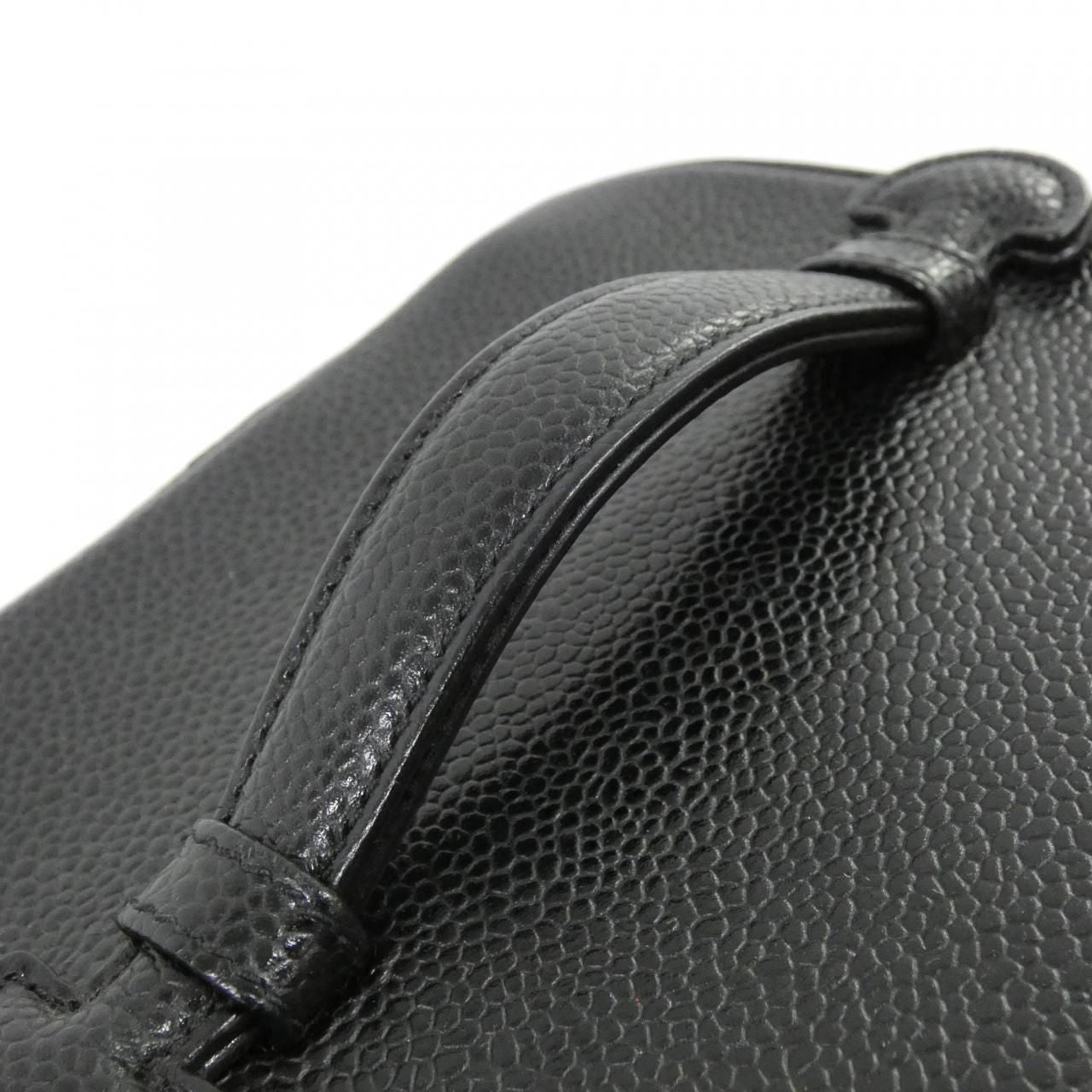 Chanel Vintage Bag Handbag Black — view 8