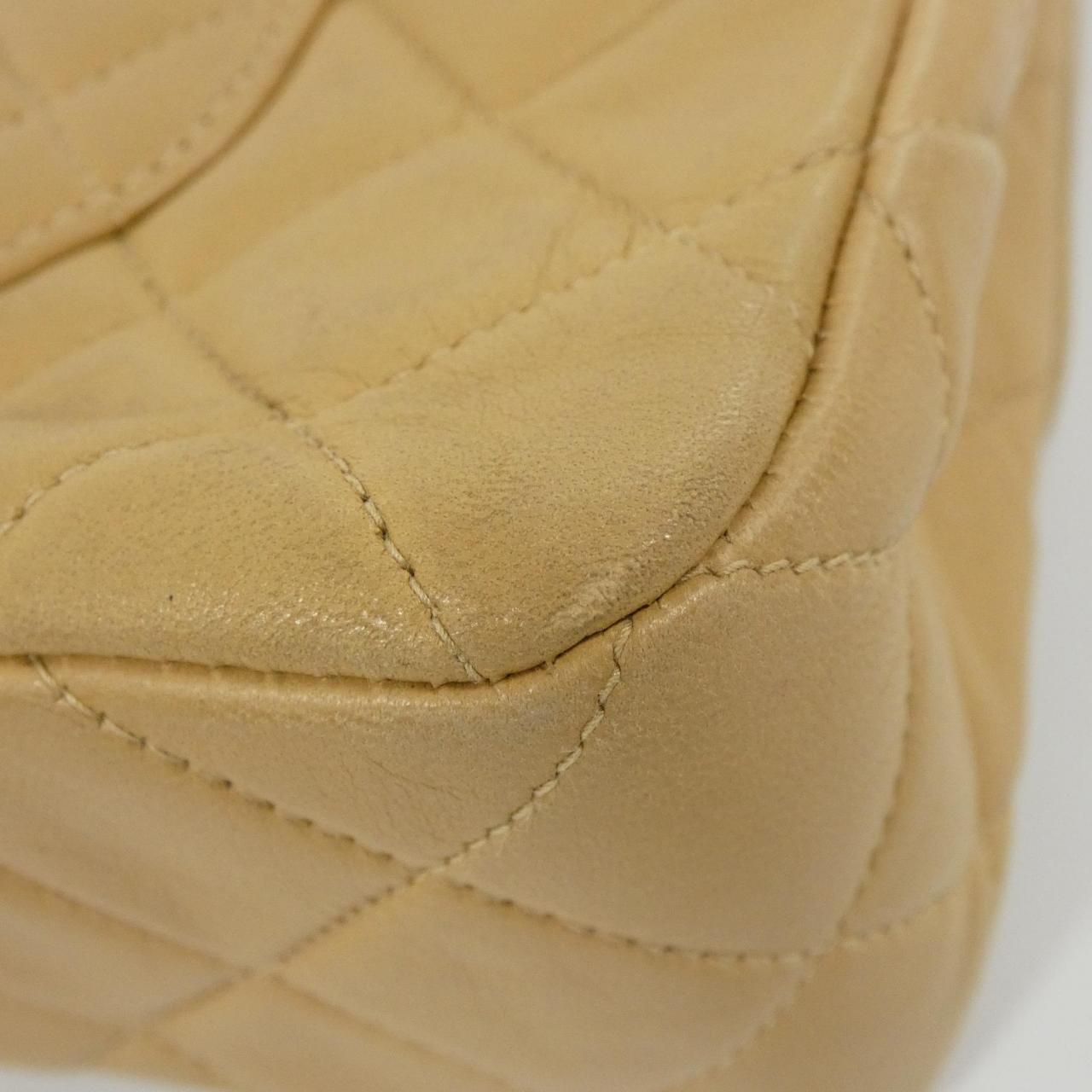 Chanel Vintage Shoulder Bag — view 3