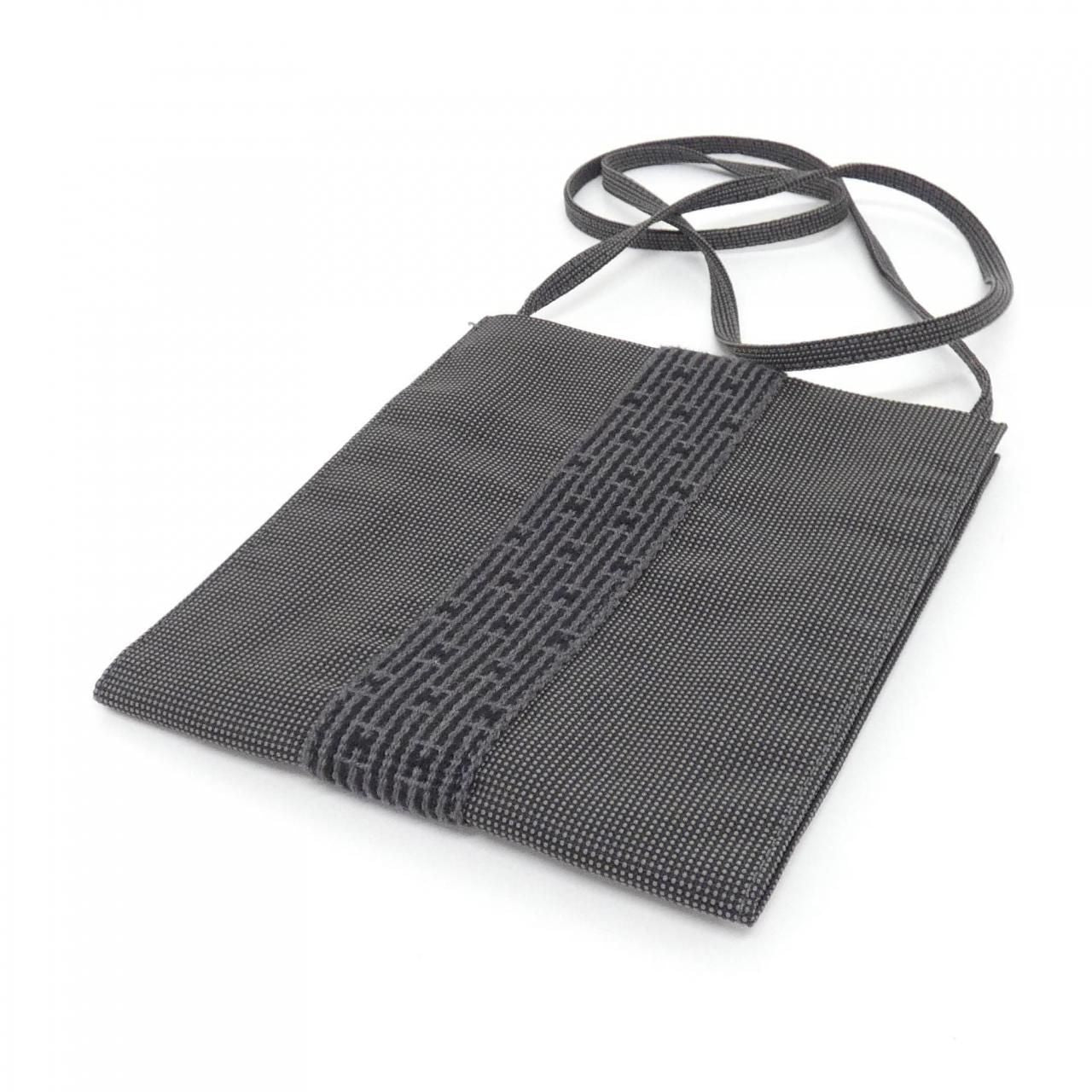 Hermes Her Line Pochette Shoulder Bag — view 2