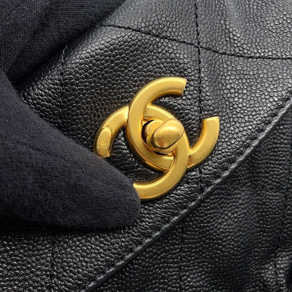 Chanel Shoulder Bag CC Logo Quilted Hobo Caviar Leather 2-Way Black — view 7