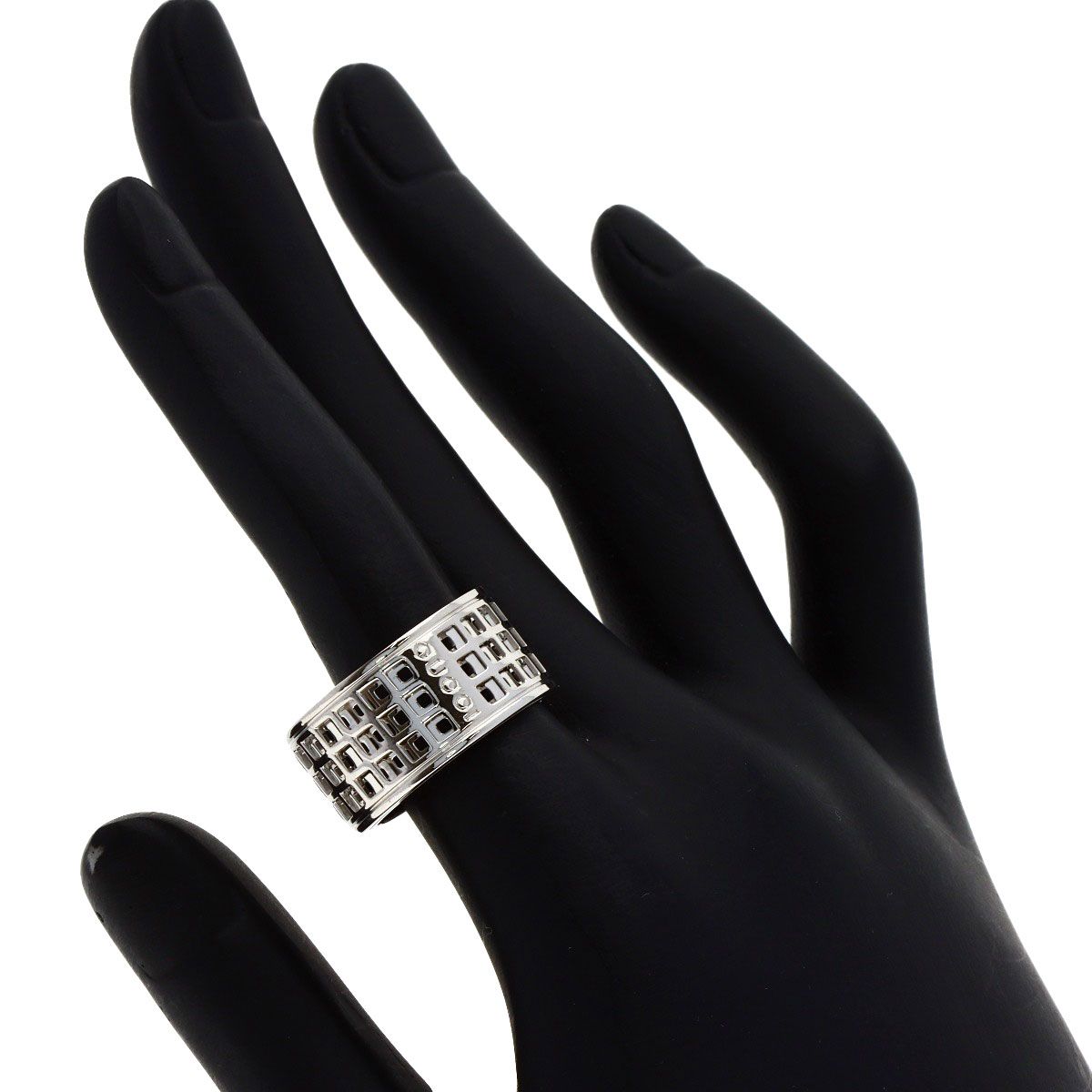 Gucci Scroll Wide Ring 18k White Gold — view 6