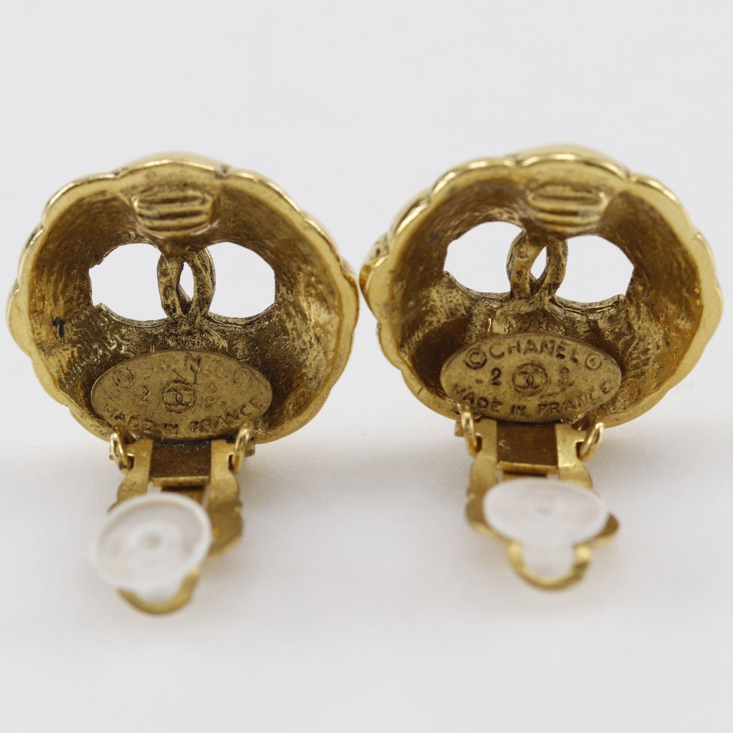 Chanel CC Logo Vintage Gold Plated 23 Earrings — view 4