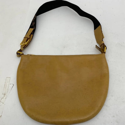 Fendi Shoulder Bag Banana — view 9