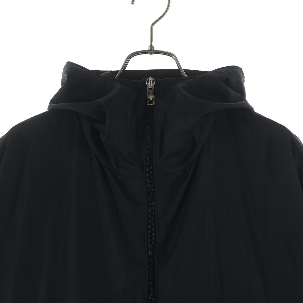 Prada Re-Nylon Hooded Jacket Bag Docking Process Black — view 3